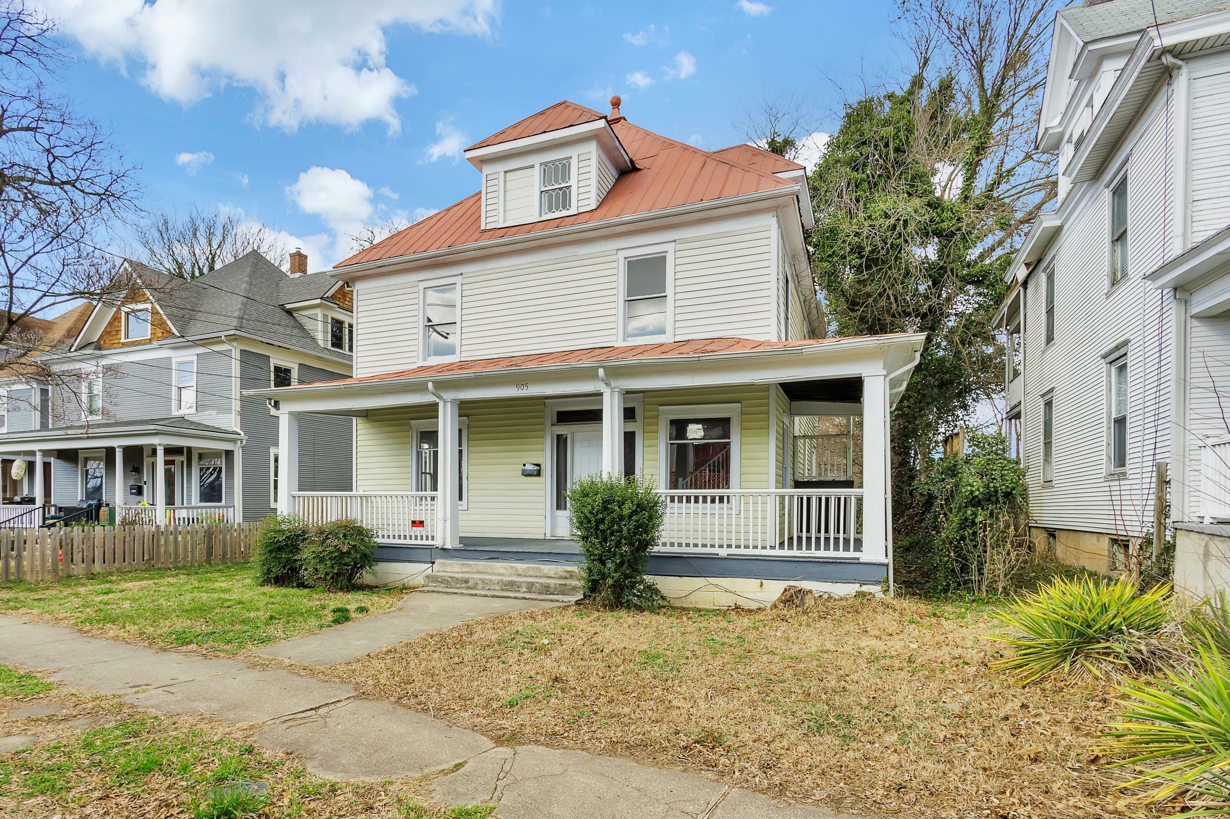 Property Photo:  905 Marshall Ave SW  VA 24016 