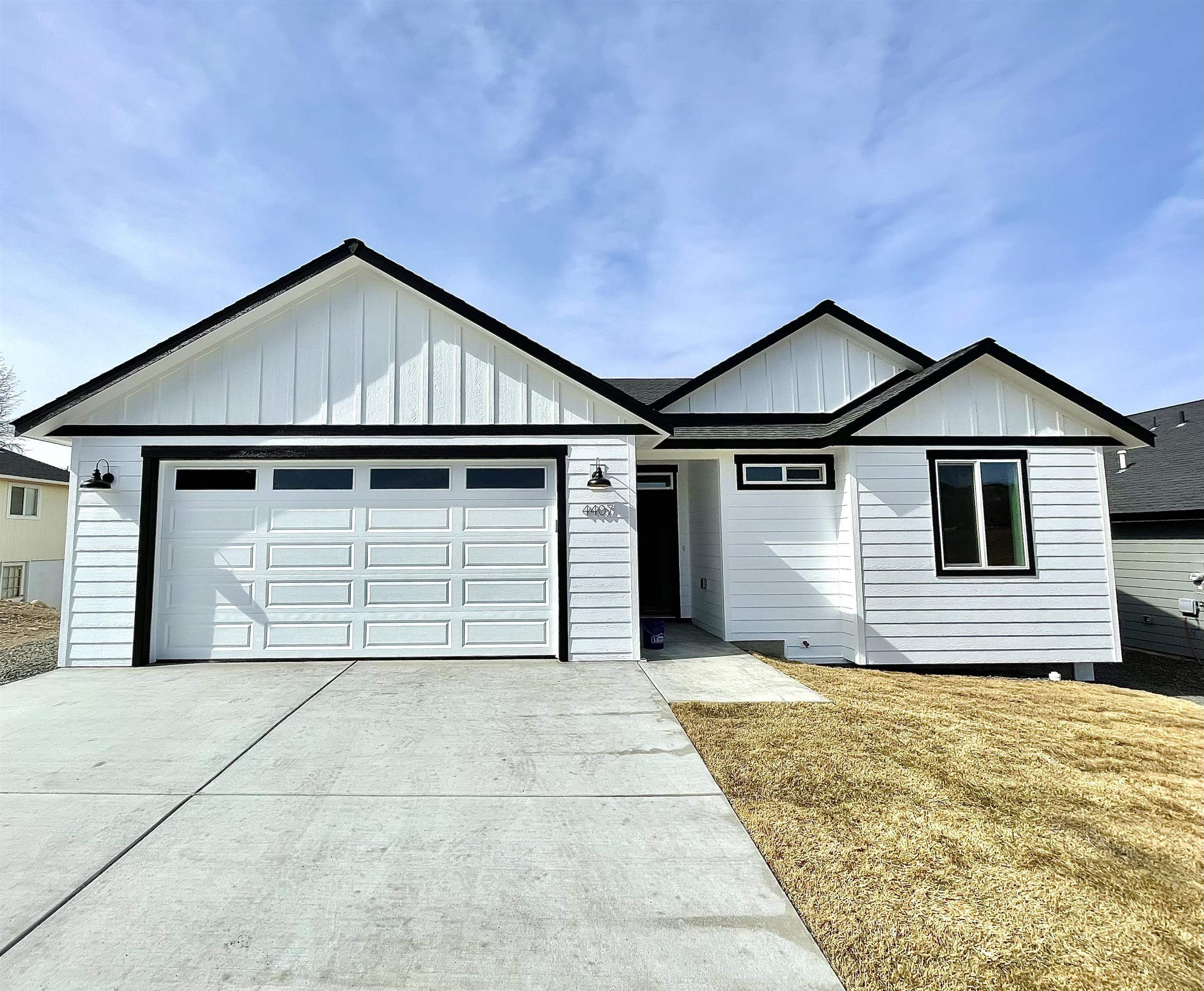 Property Photo: 4407 N McCabe Ln WA 99216