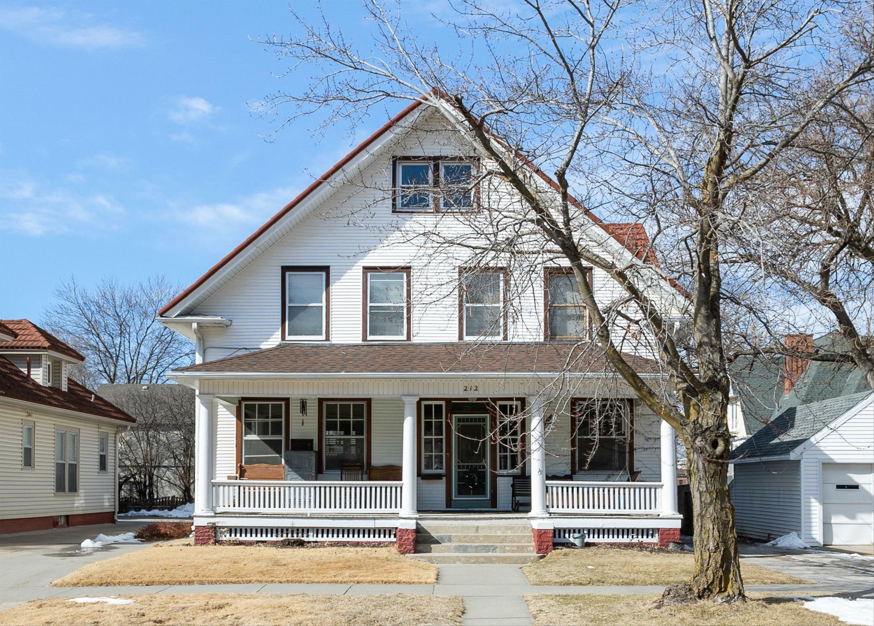 Property Photo:  212 S 3rd  Street  IA 51503 