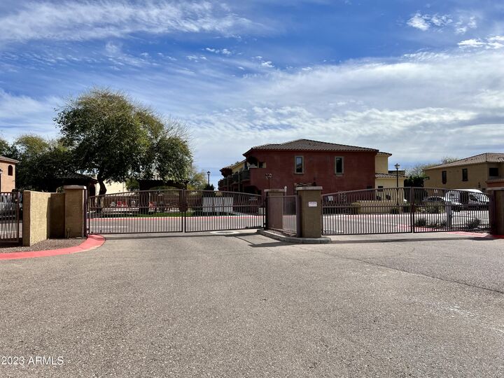 Property Photo: 21655 N 36th Avenue 119 AZ 85308