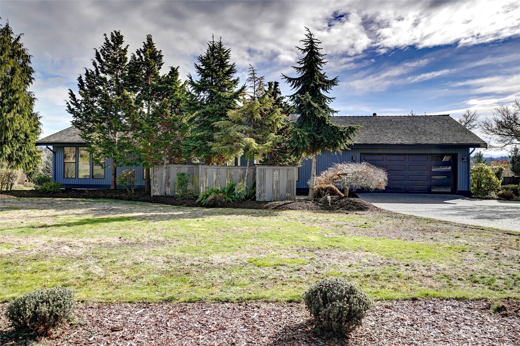 Property Photo: 32718 111th Place SE WA 98092