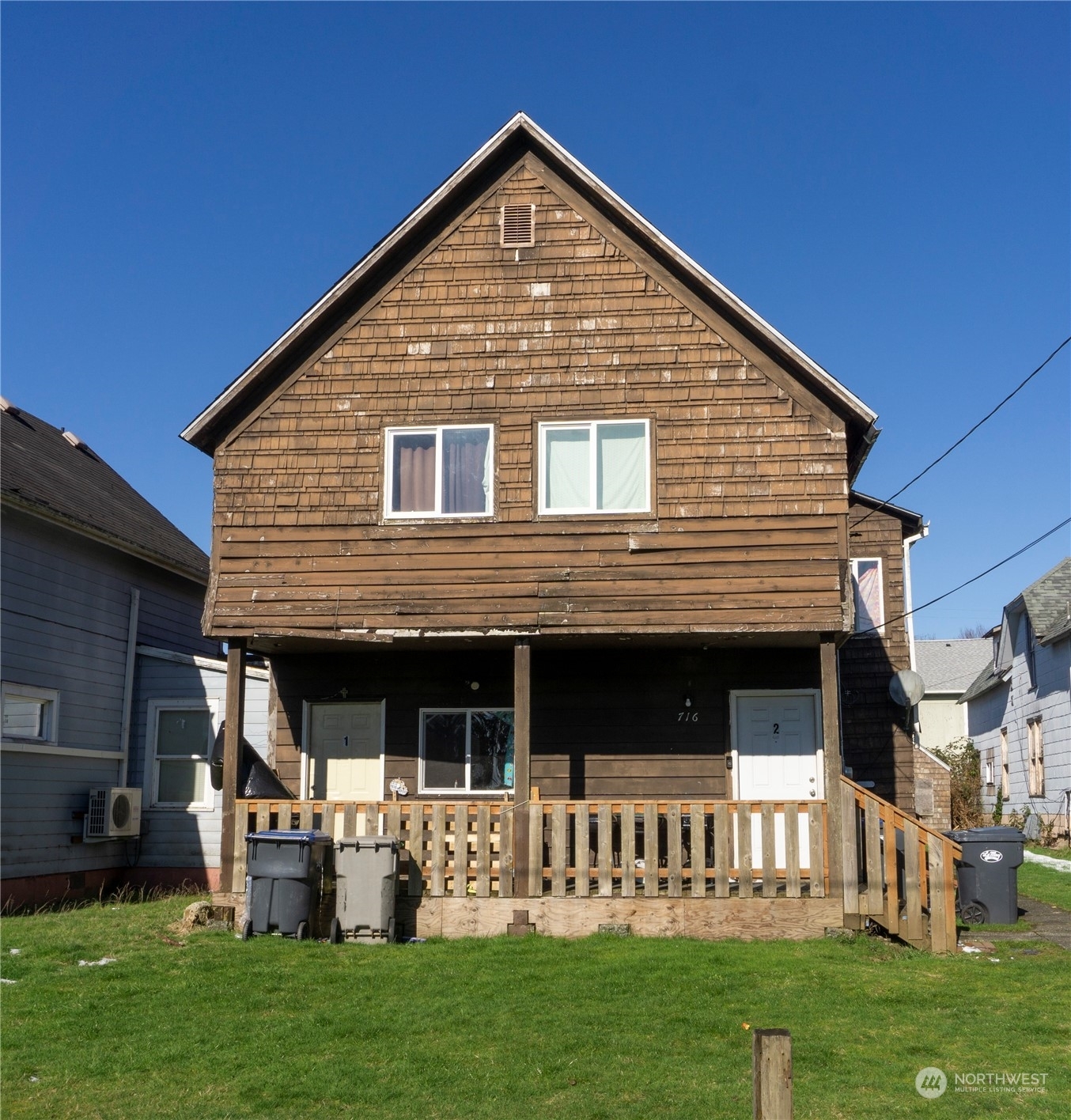 Property Photo: 716 E 1st Street WA 98520