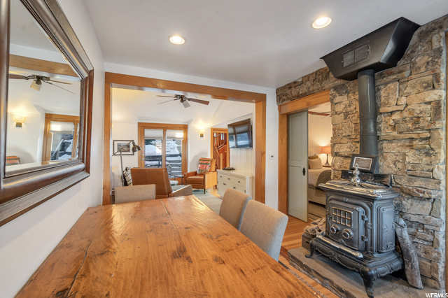 Property Photo: 905 Woodside Ave UT 84060