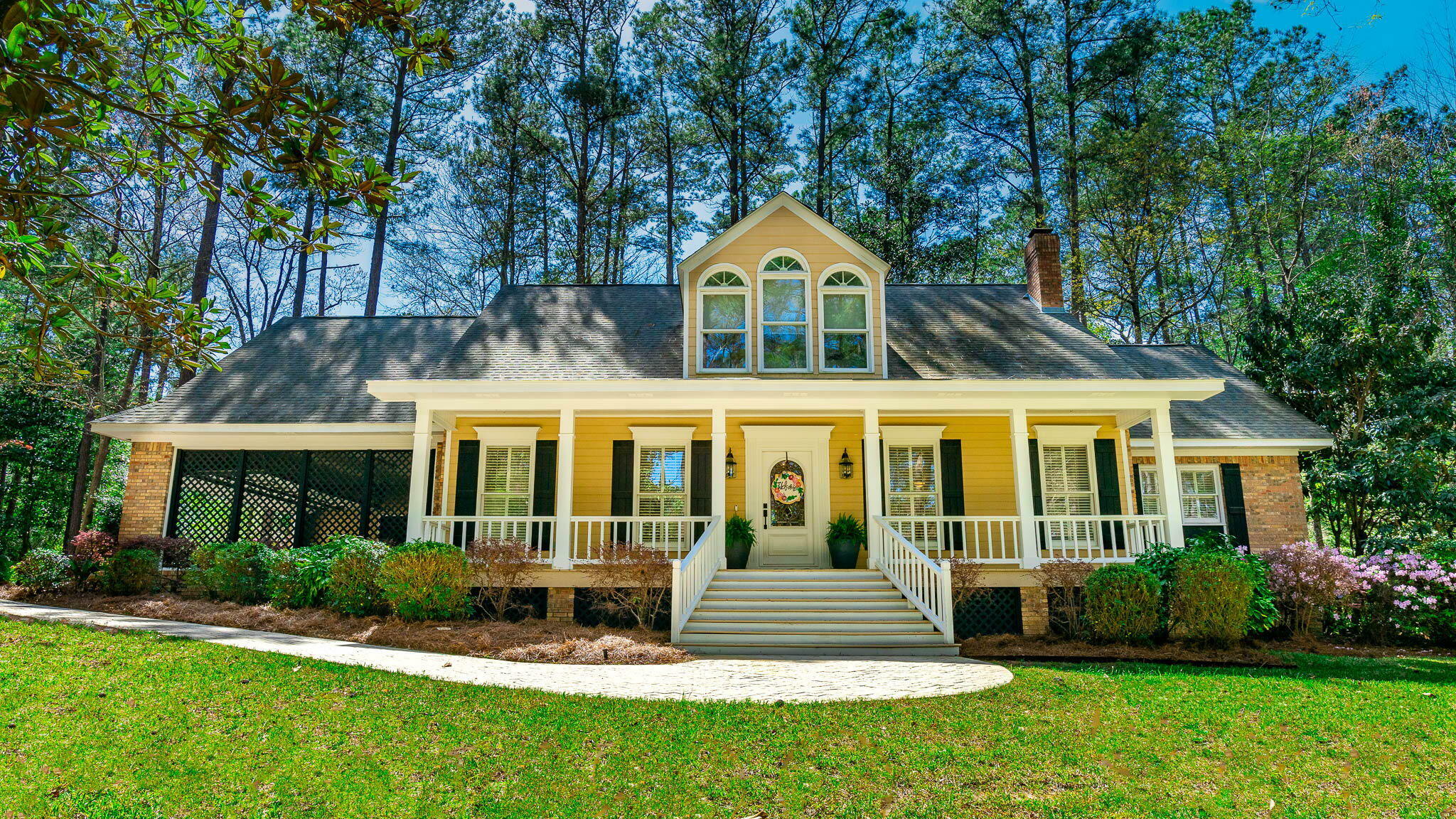 Property Photo: 22 Canebrake Blvd. MS 39402