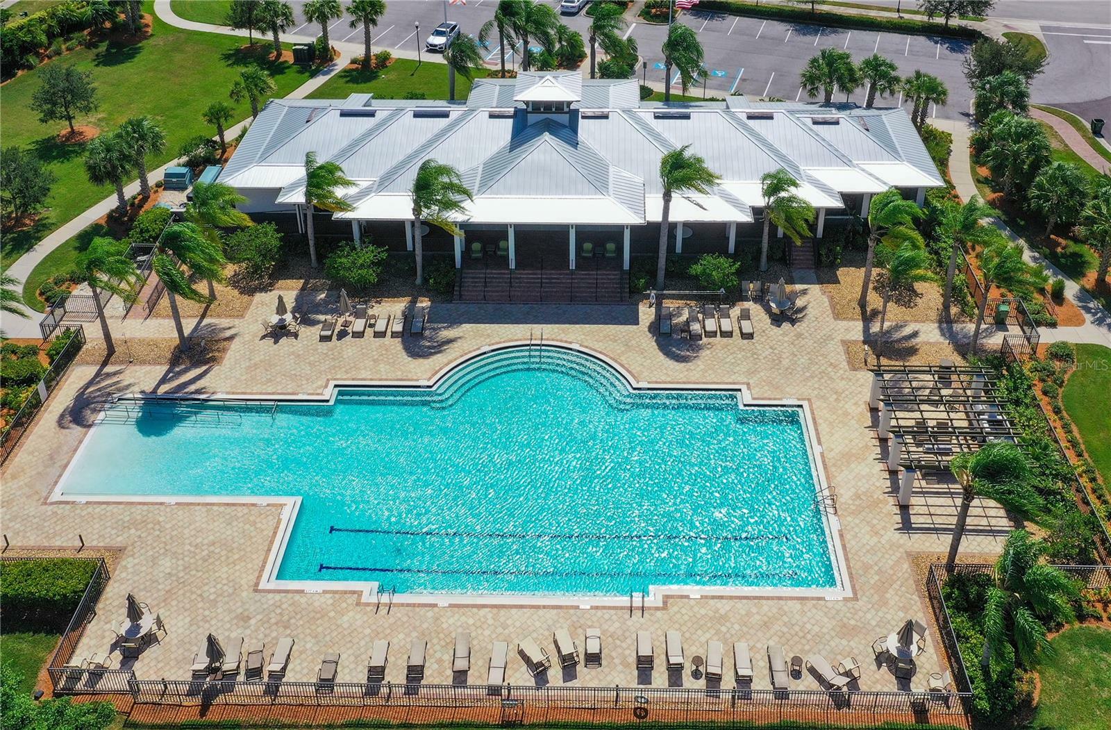 Property Photo: 934 Mangrove Edge Court FL 34208