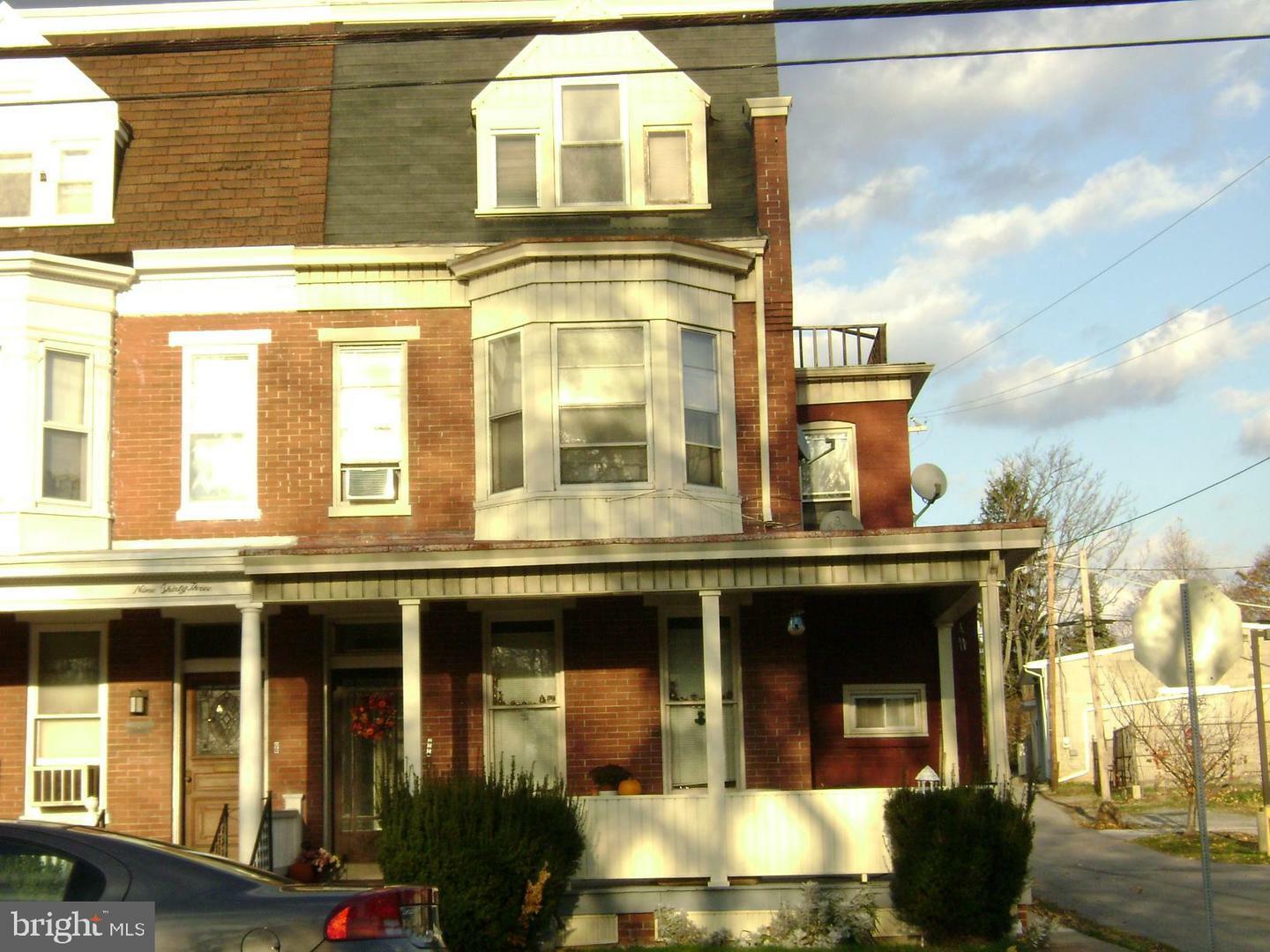 Property Photo:  935 S Queen Street  PA 17403 