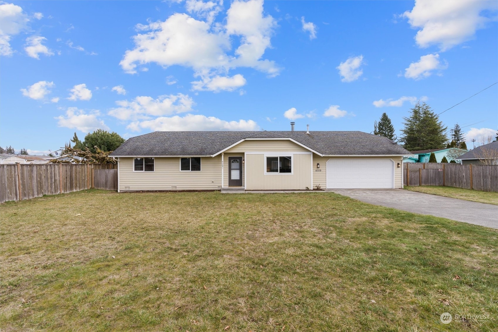 Property Photo:  4309 80th Street NE  WA 98270 