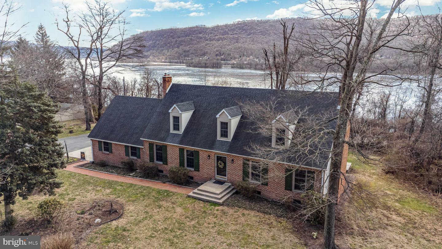 Property Photo: 854 Mount Pleasant Road PA 17018