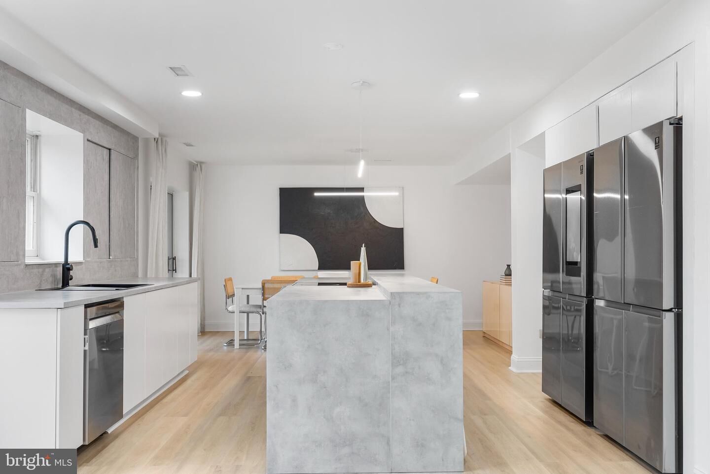 Property Photo: 1021 Roxleigh Road MD 21286