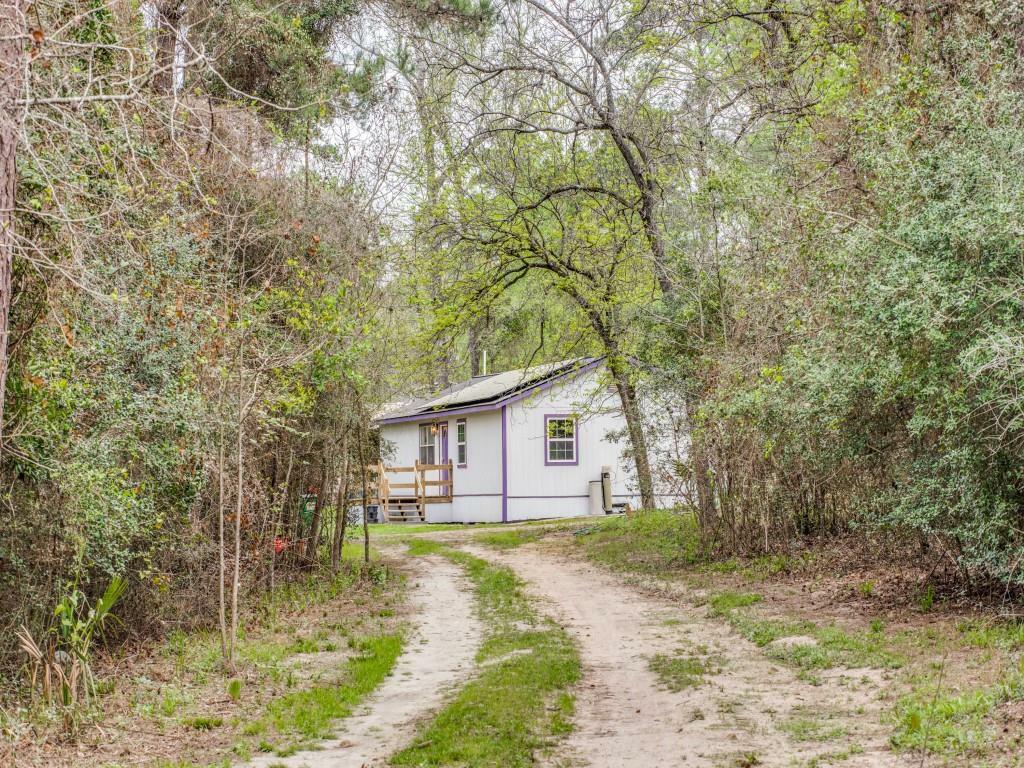 Property Photo:  142 Hall Drive  TX 77316 