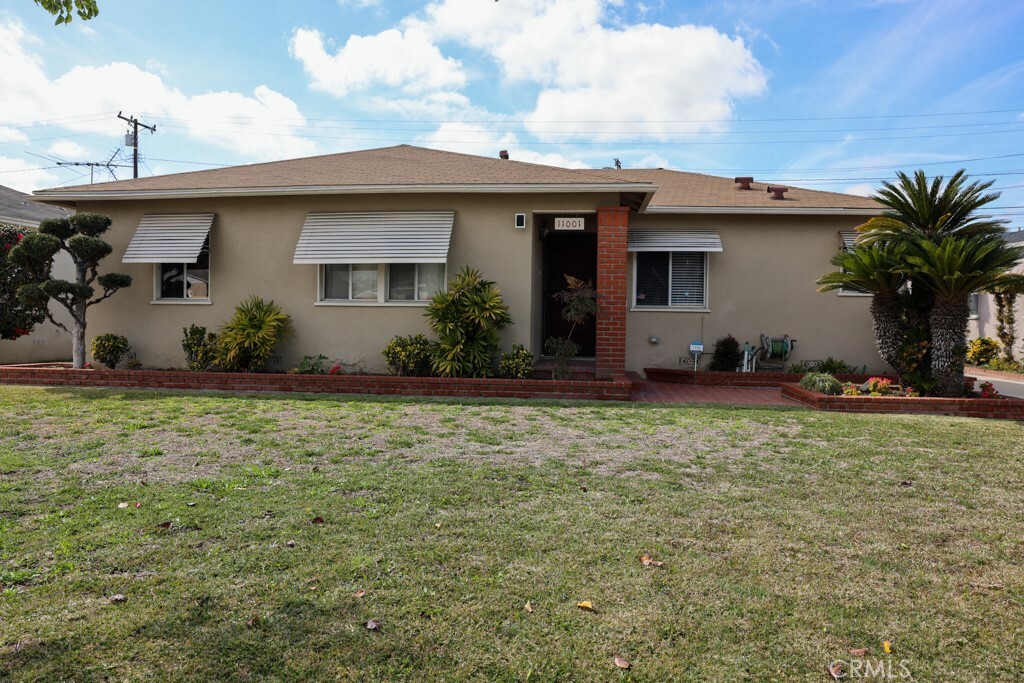 Property Photo:  11001 Benfield Avenue  CA 90241 