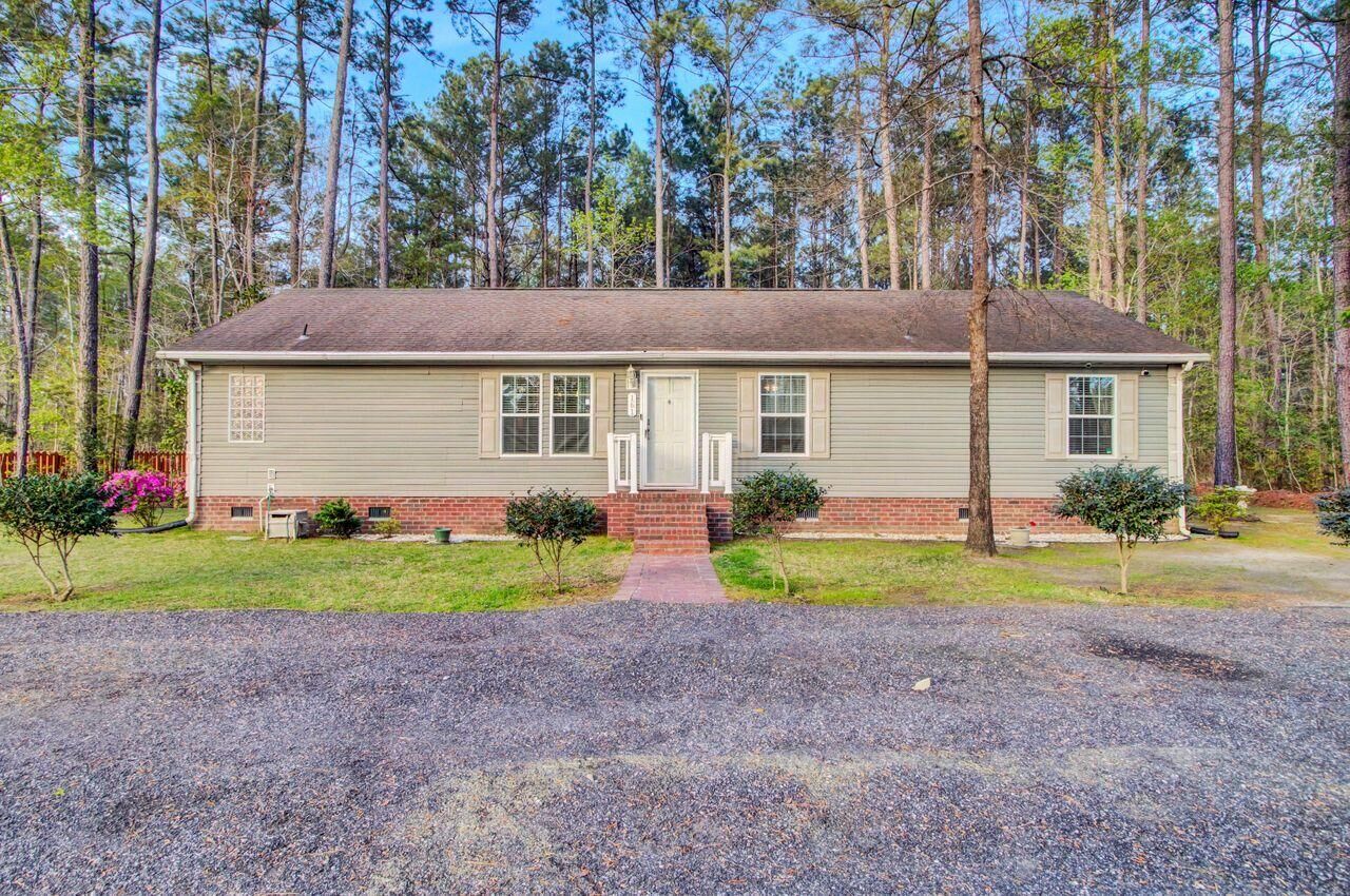 Property Photo:  161 McMakin Street  SC 29483 