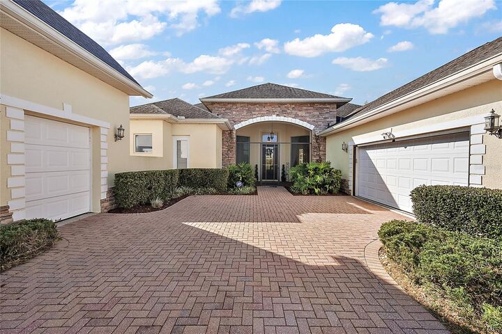 Property Photo:  5416 Emerald Bay Lane  FL 32159 