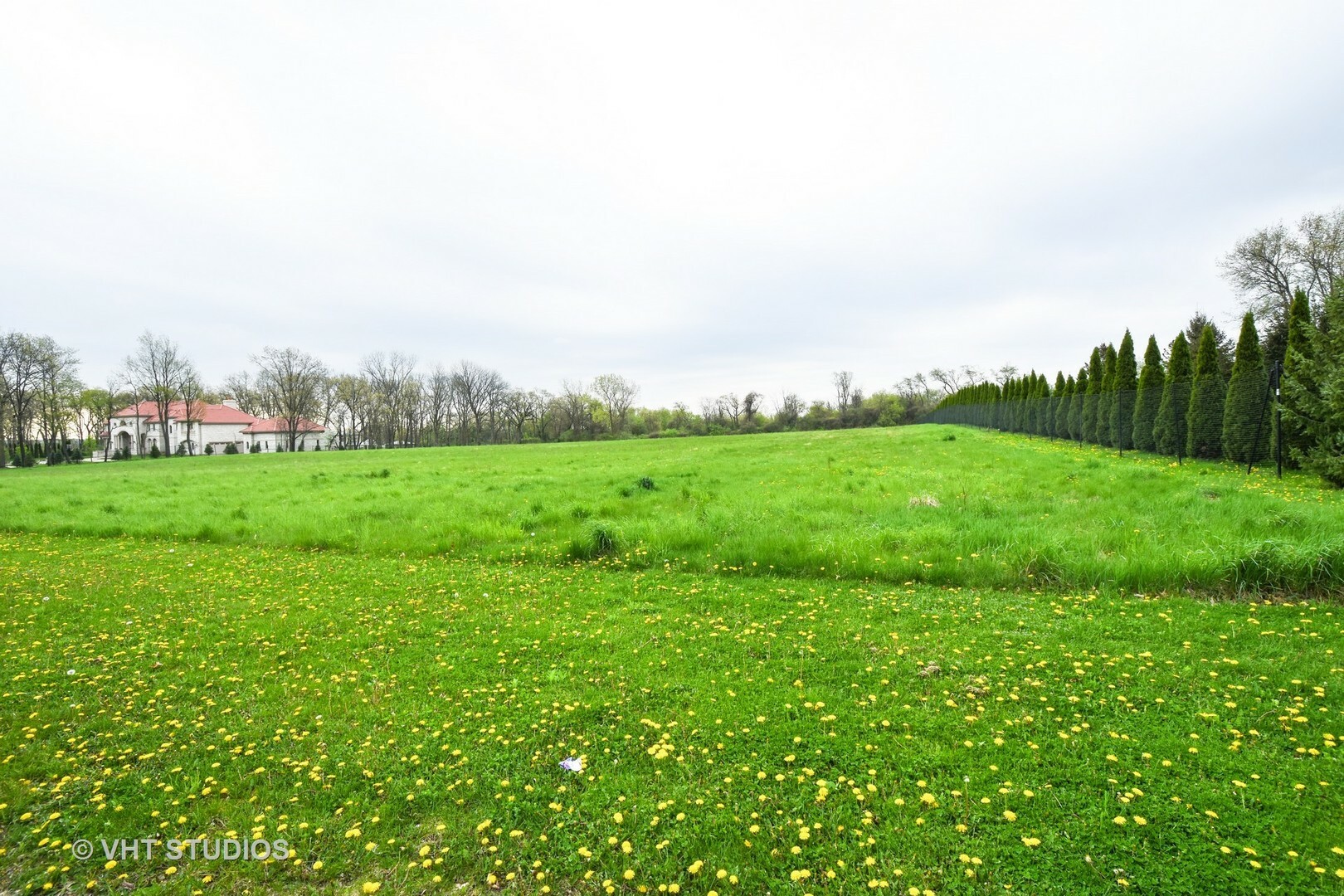 Property Photo:  225 Westfield Way  IL 60010 