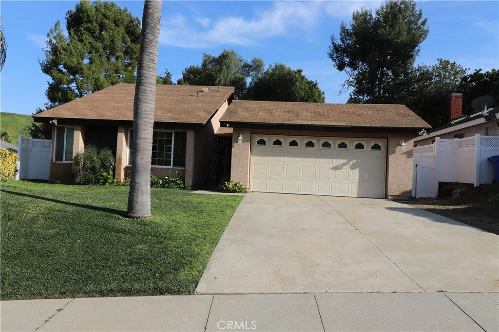 Property Photo:  1274 Redwood View Drive  CA 91766 