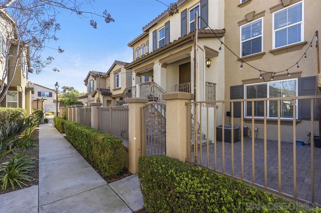 Property Photo: 10413 Shelborne St 45 CA 92127
