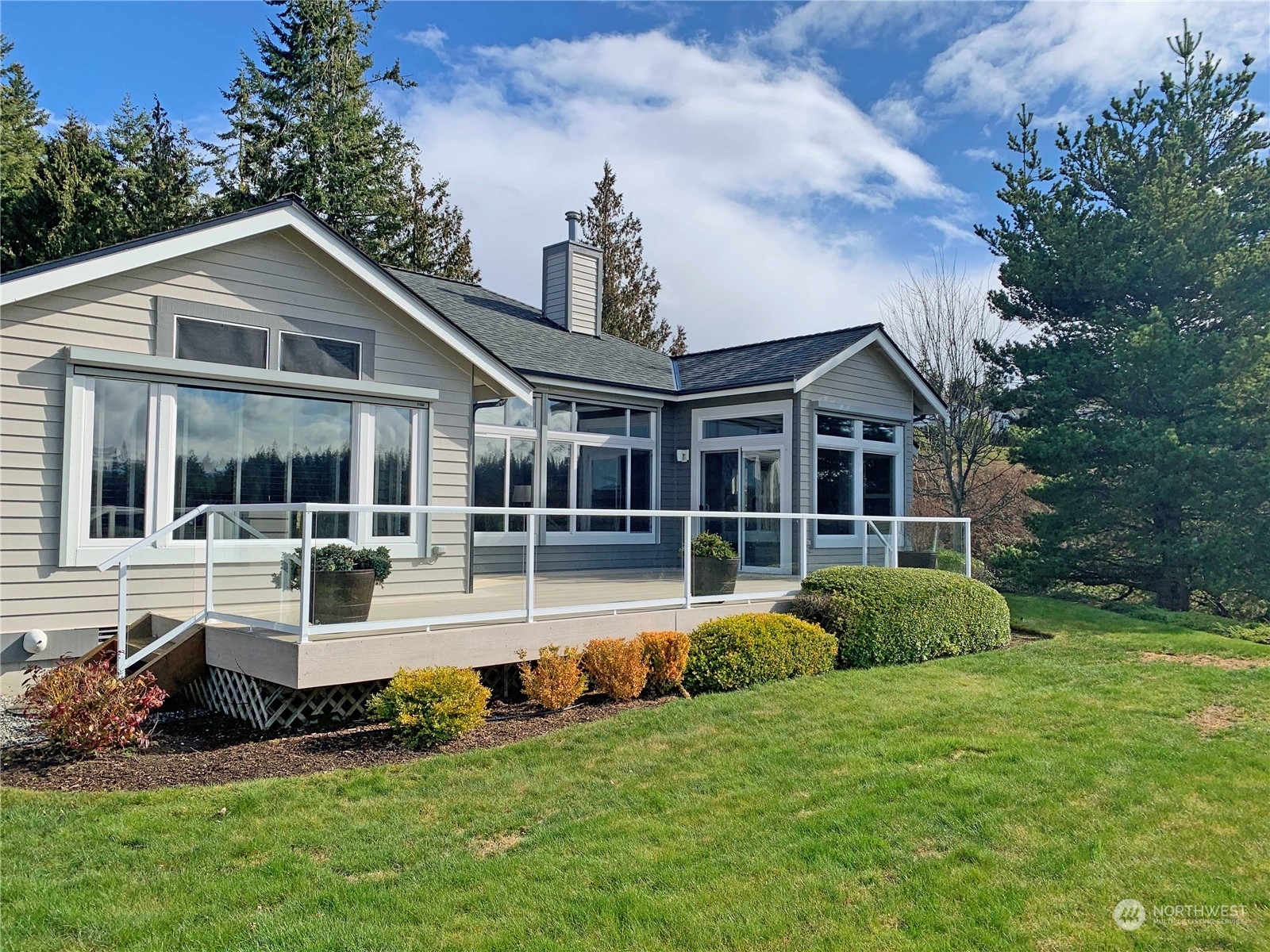 Property Photo:  114 Crestview Drive  WA 98365 