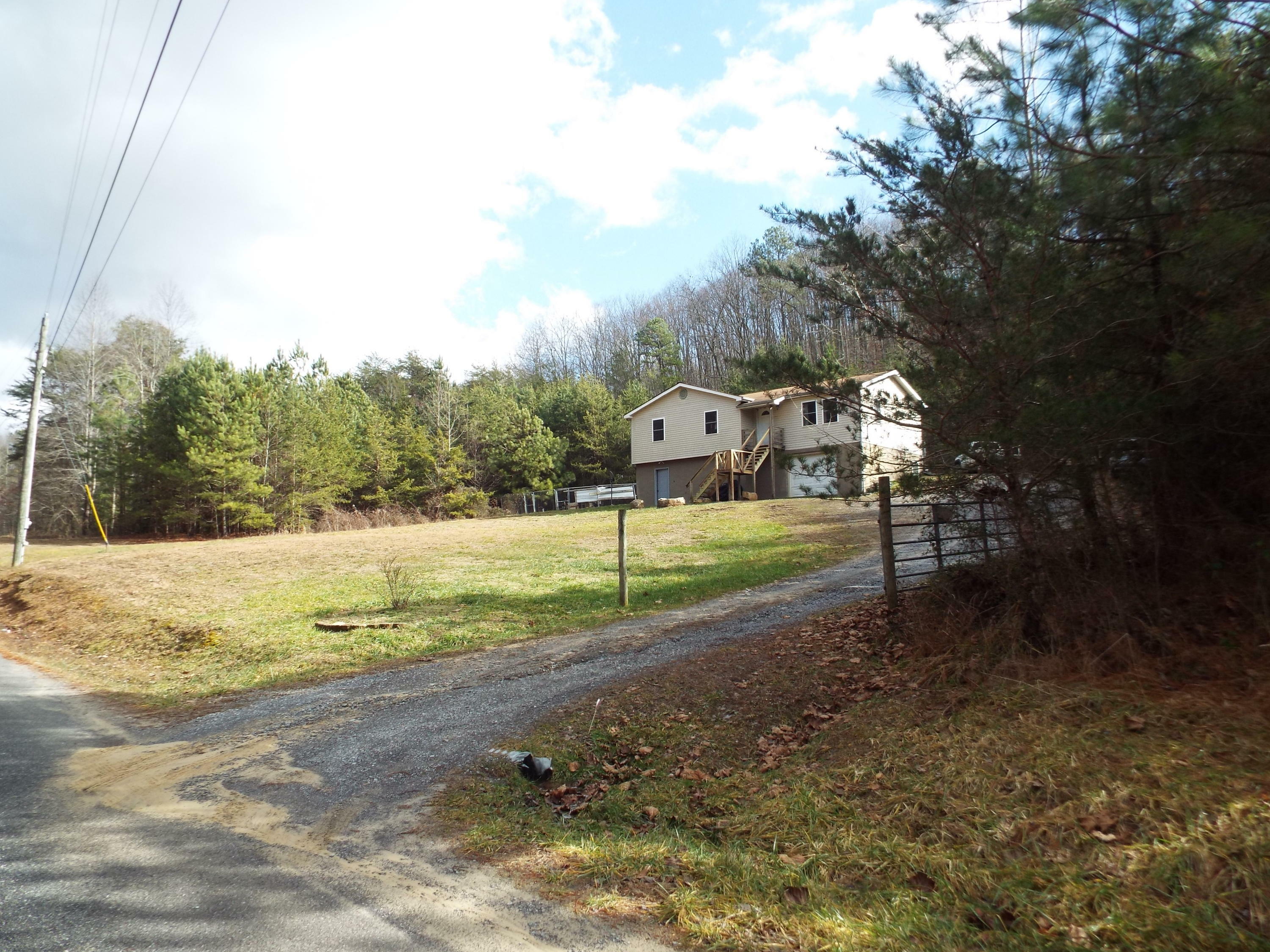 Property Photo:  204 Speedwell Lane  TN 37711 