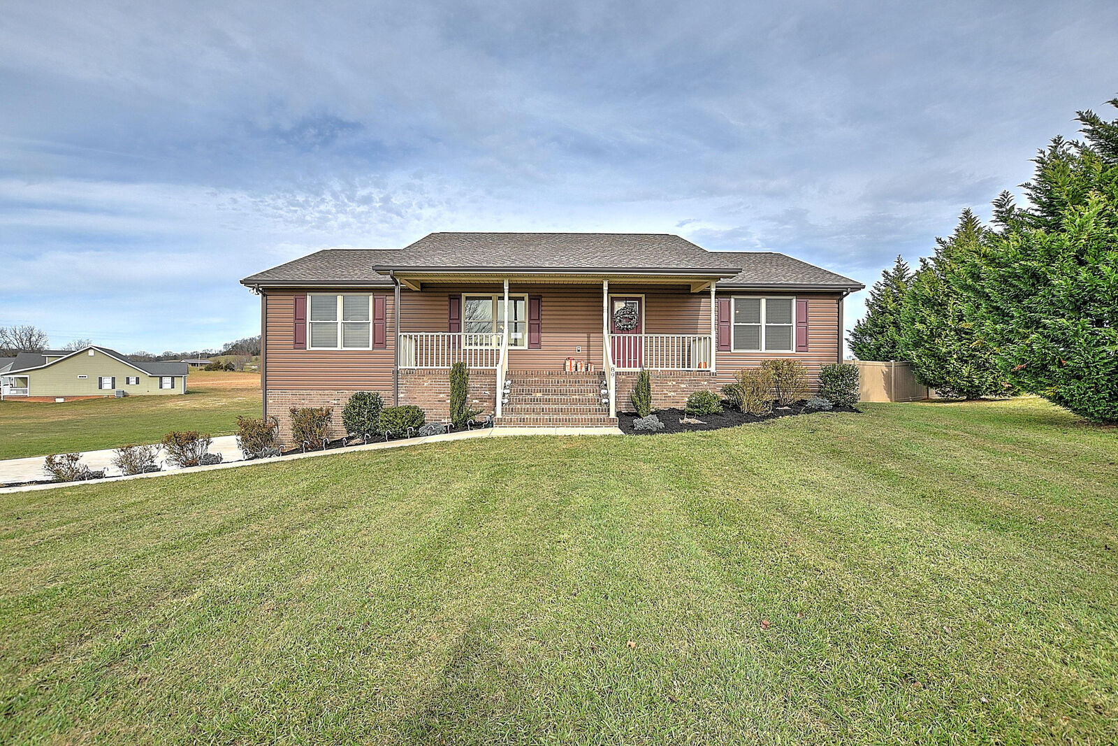 Property Photo: 89 Violet Court TN 37641