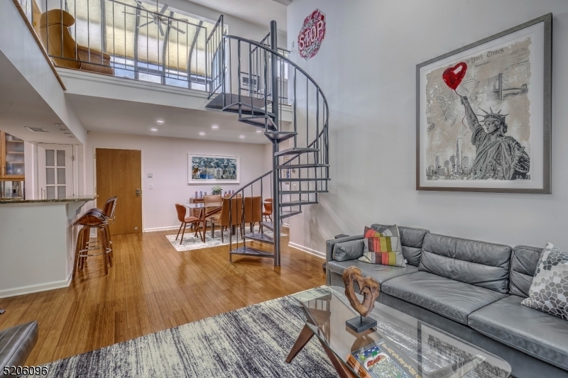 Property Photo: 51 Mount Kemble Ave 402 NJ 07960