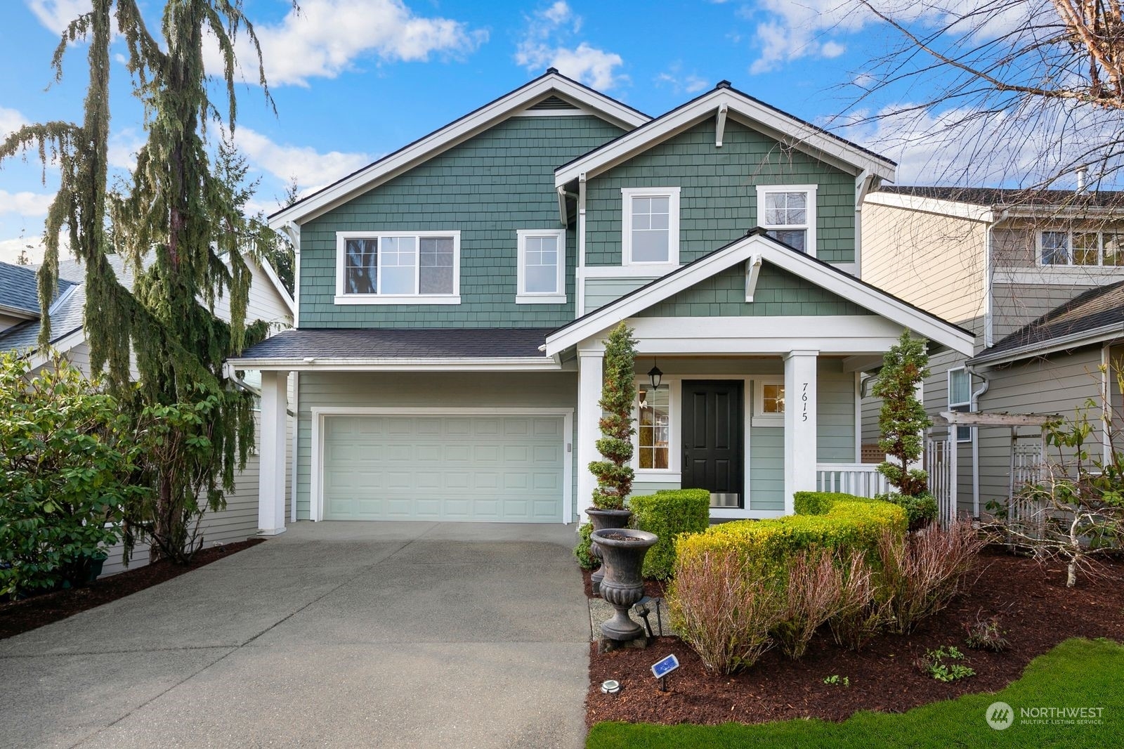 Property Photo: 7615 Dogwood Lane SE WA 98065