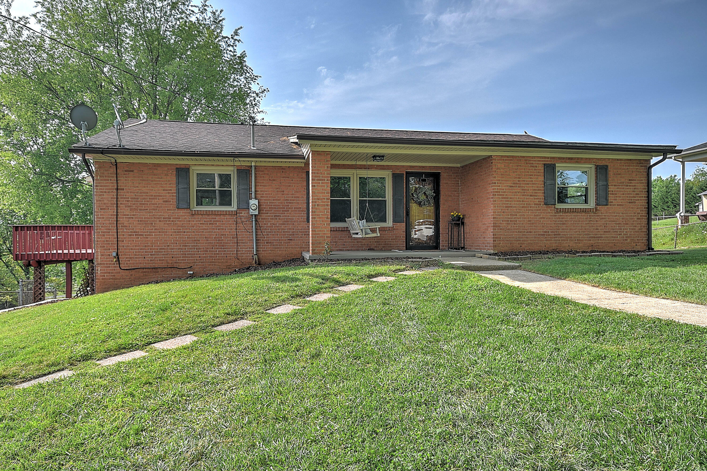 Property Photo:  108 Poplar Hill Extension  TN 37604 