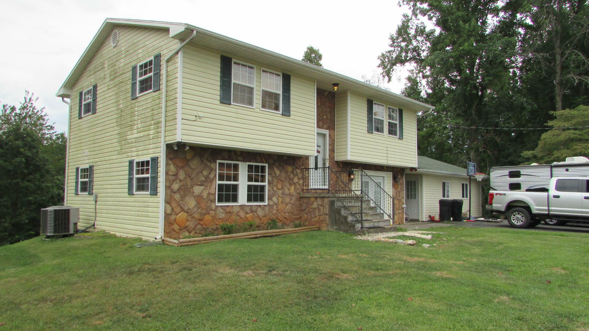 Property Photo:  234 Roosevelt Avenue  TN 37643 