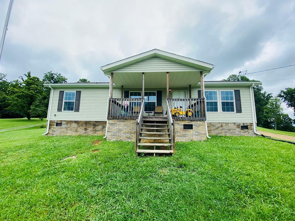 Property Photo:  516 Hunting Hill Road  TN 37686 