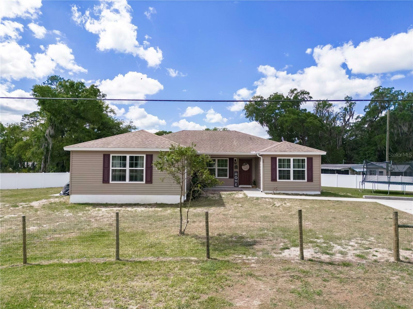 Property Photo:  4504 Cr 300  FL 33538 