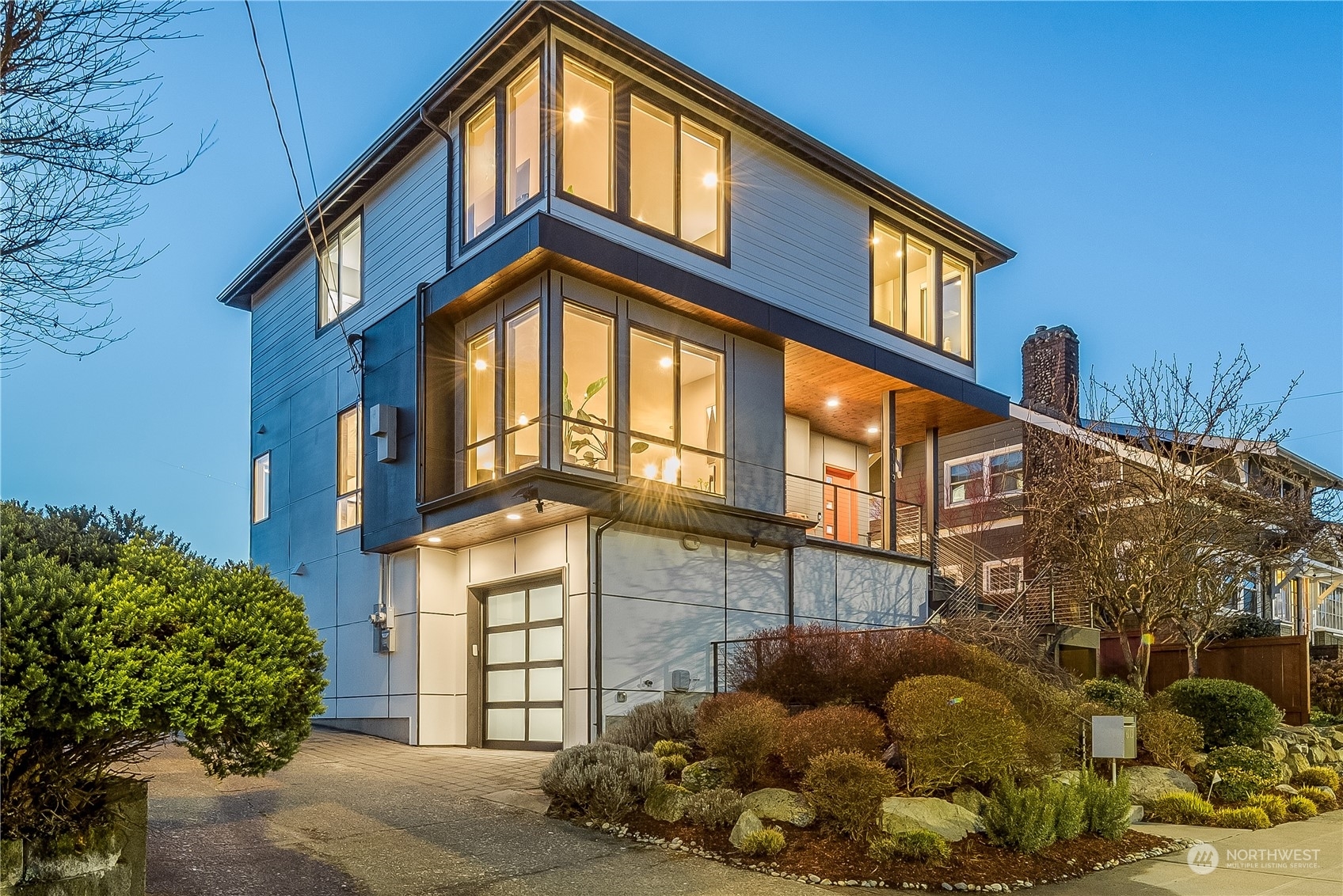 Property Photo: 6113 32nd Avenue NW WA 98107