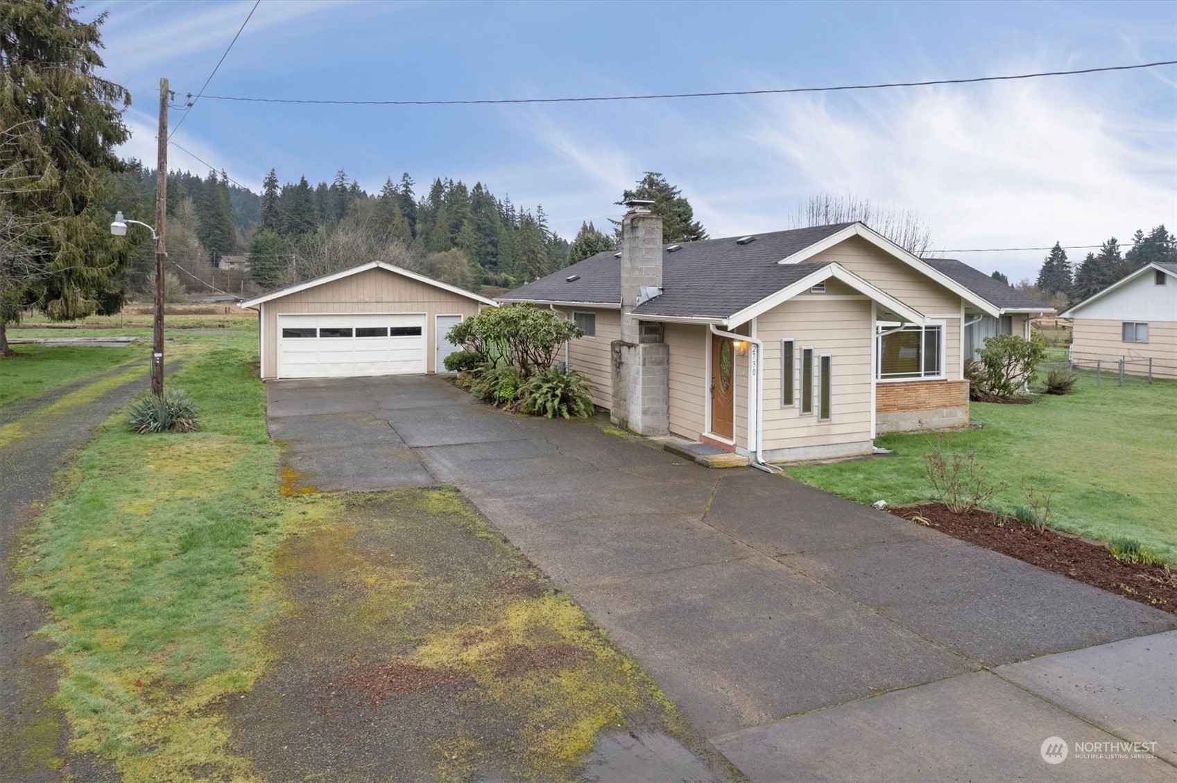 Property Photo:  2730 48th Avenue  WA 98632 