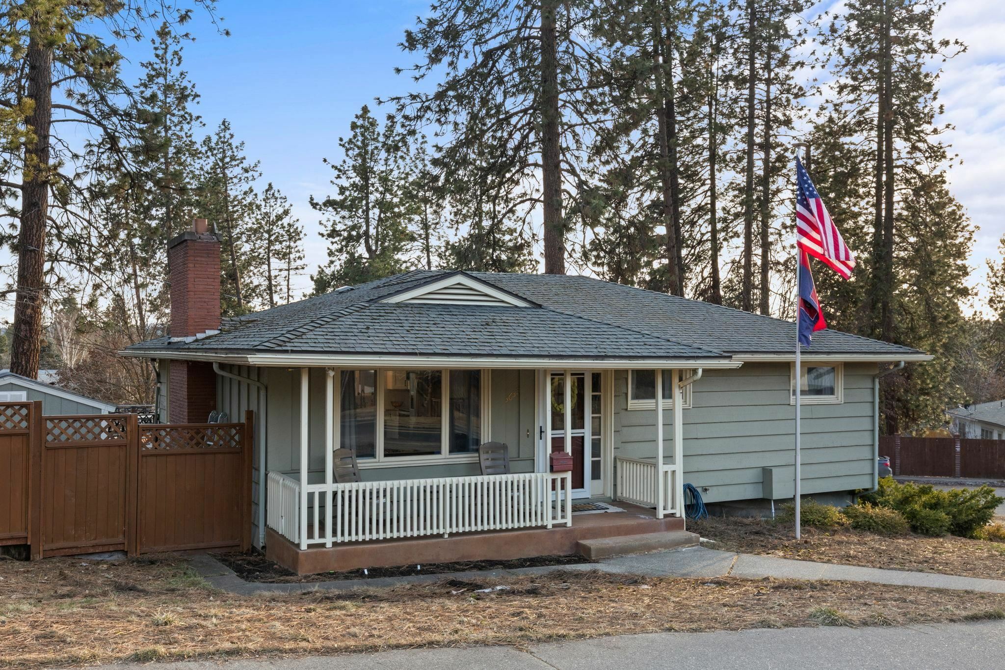 Property Photo: 3633 W Rowan Ave Ave WA 99205