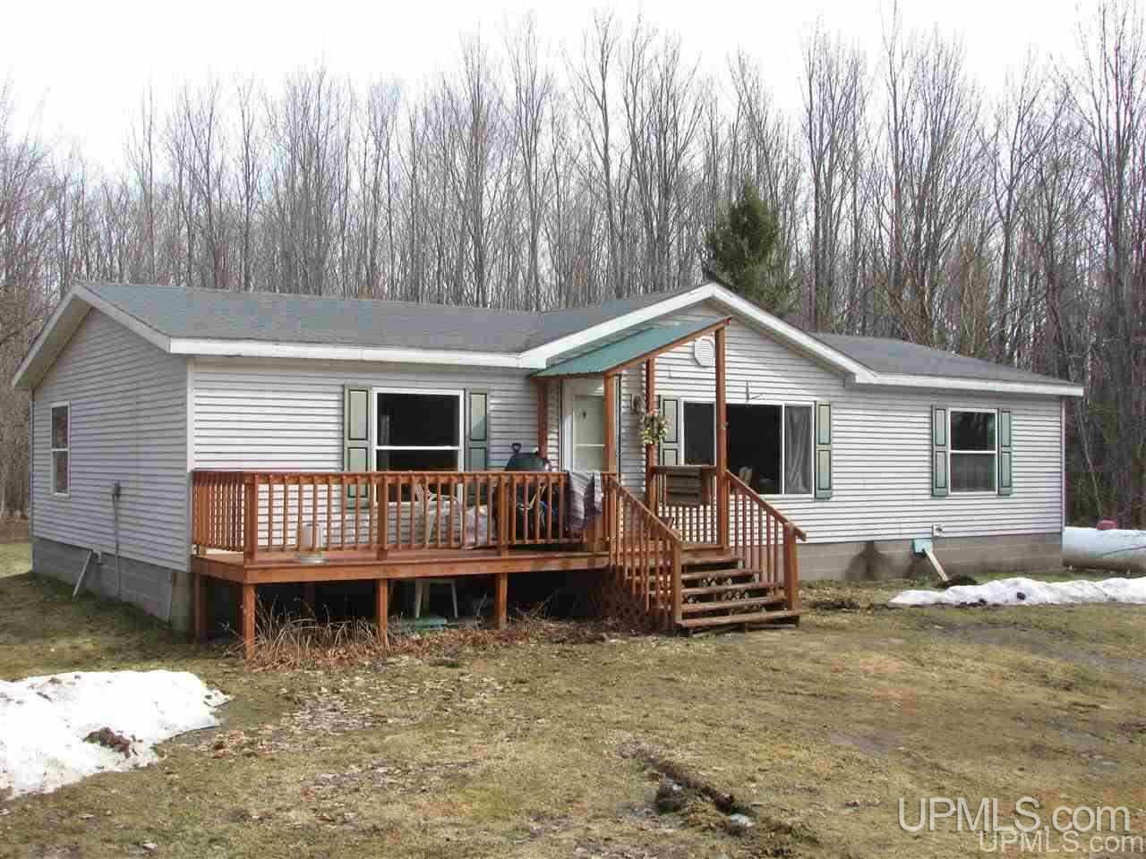 Property Photo:  19225 Karschney Road  MI 49946 