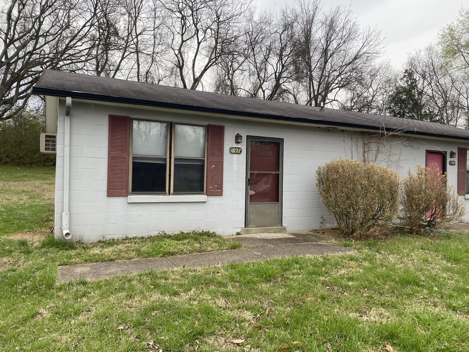 Property Photo:  1027 Glaze Ct  TN 37130 