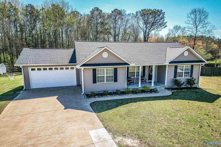 280 Granite Circle  Albertville AL 35950 photo