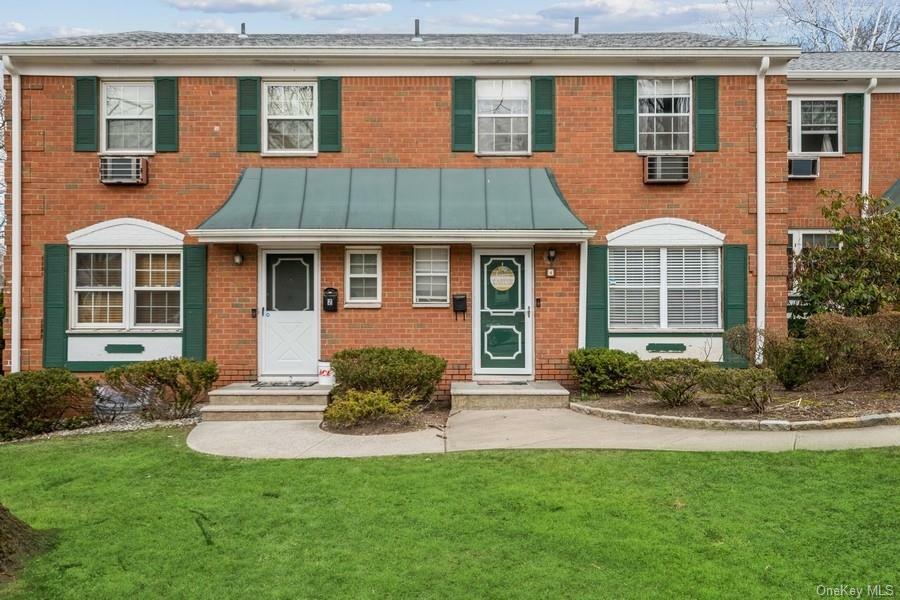Property Photo: 4 Salem Court NY 10901