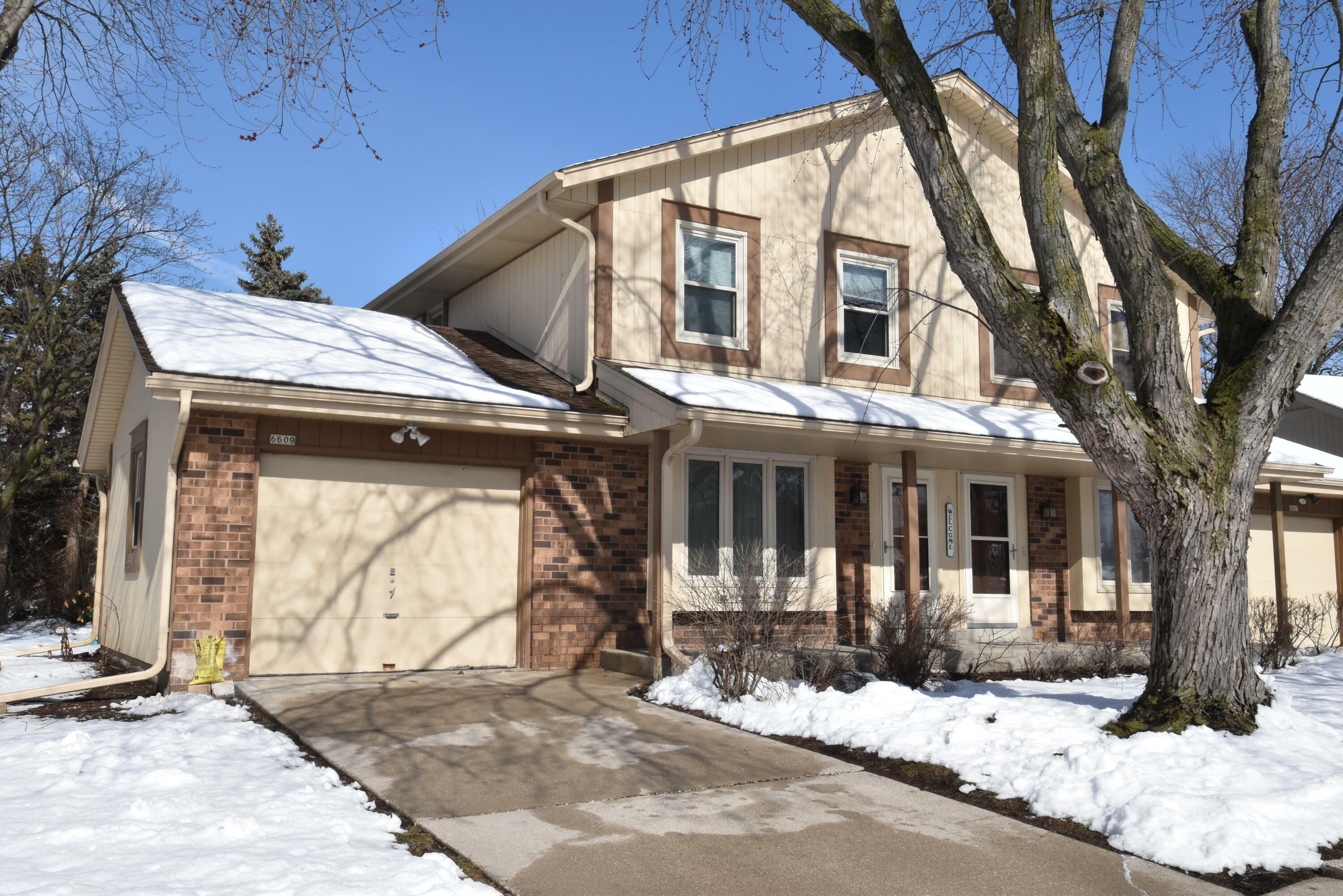 Property Photo:  6609 Radburn Ln  WI 53129 