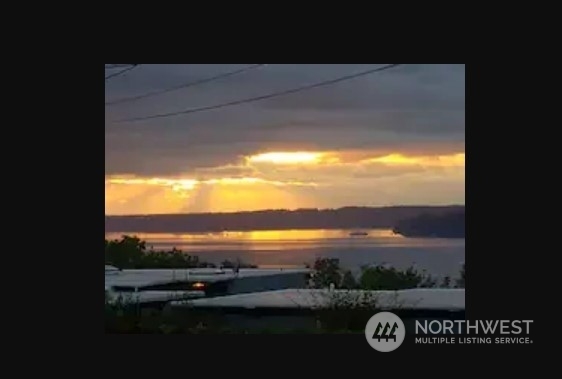 6323 Hawthorne Terrace NE  Tacoma WA 98422 photo