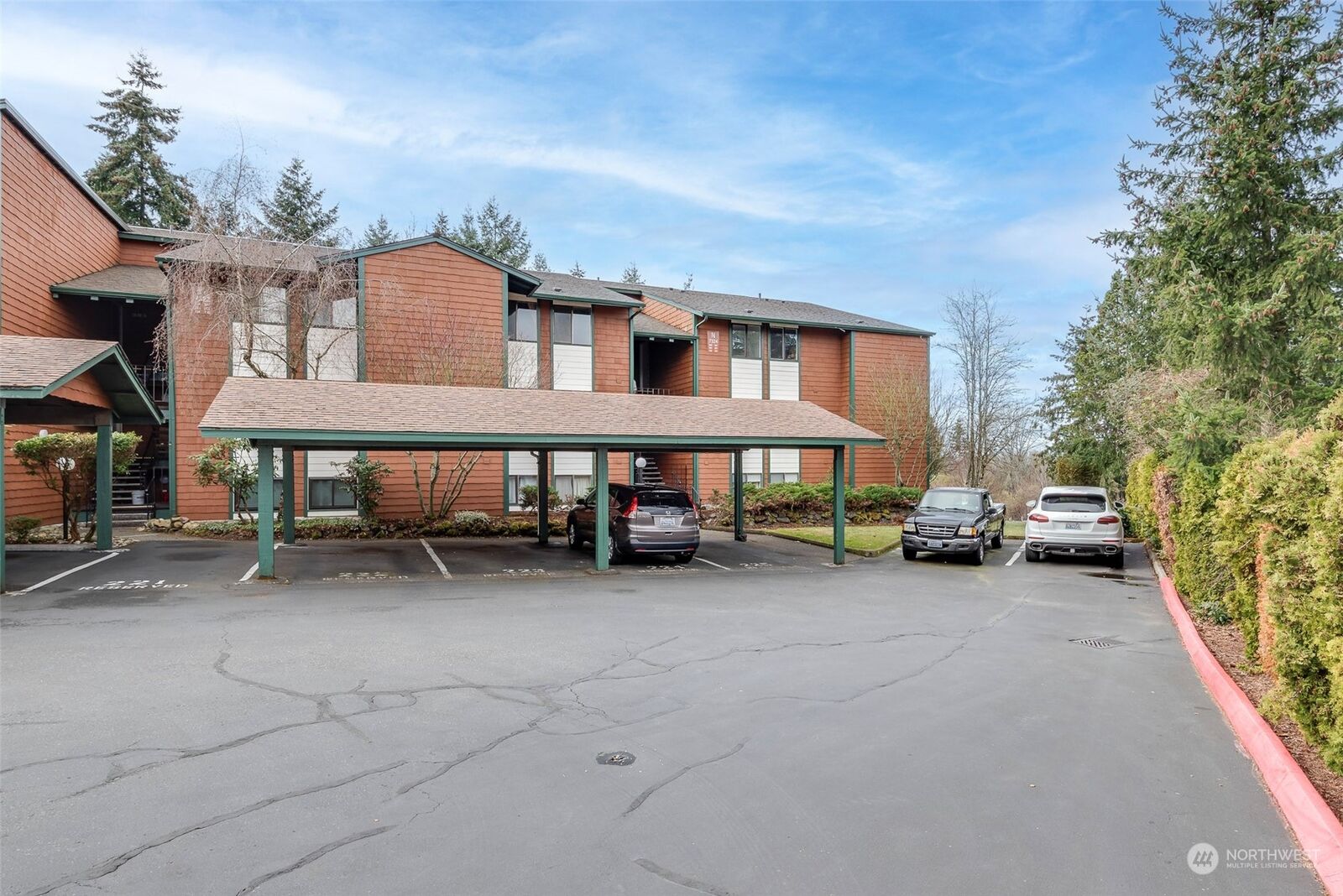 Property Photo: 7324 N Skyview Lane N302 WA 98406