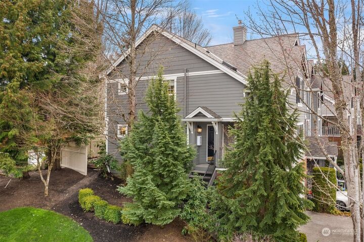 Property Photo: 4199 248th Court SE WA 98029