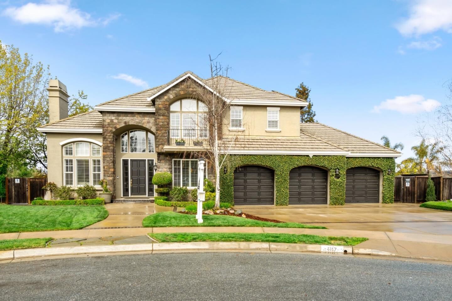 Property Photo: 1117 Mockingbird Court CA 95120