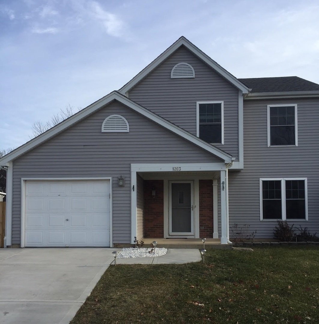 Property Photo: 1223 Trinity Drive IL 60188