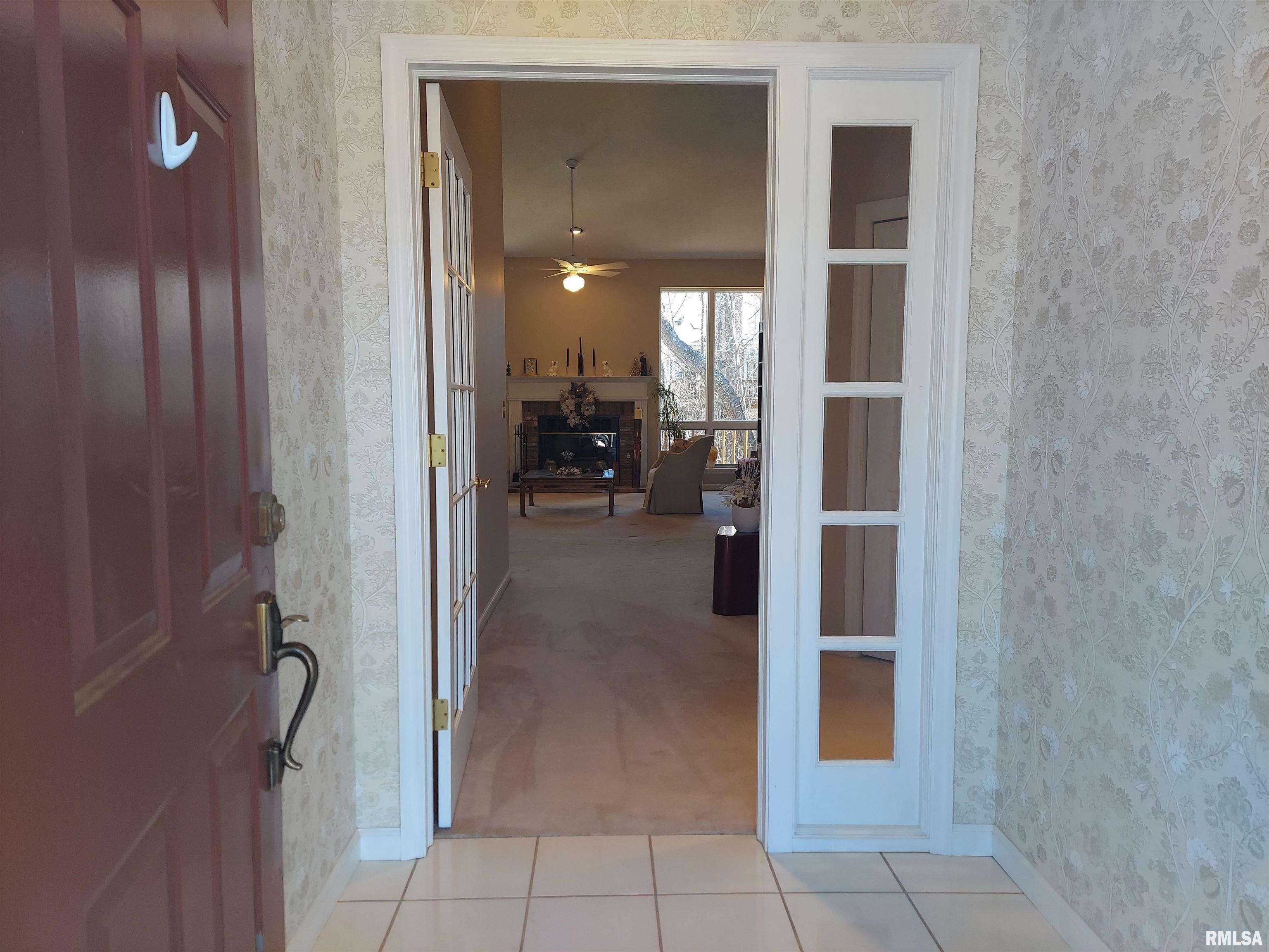 Property Photo: 7110 N Windchime Court 4 IL 61614