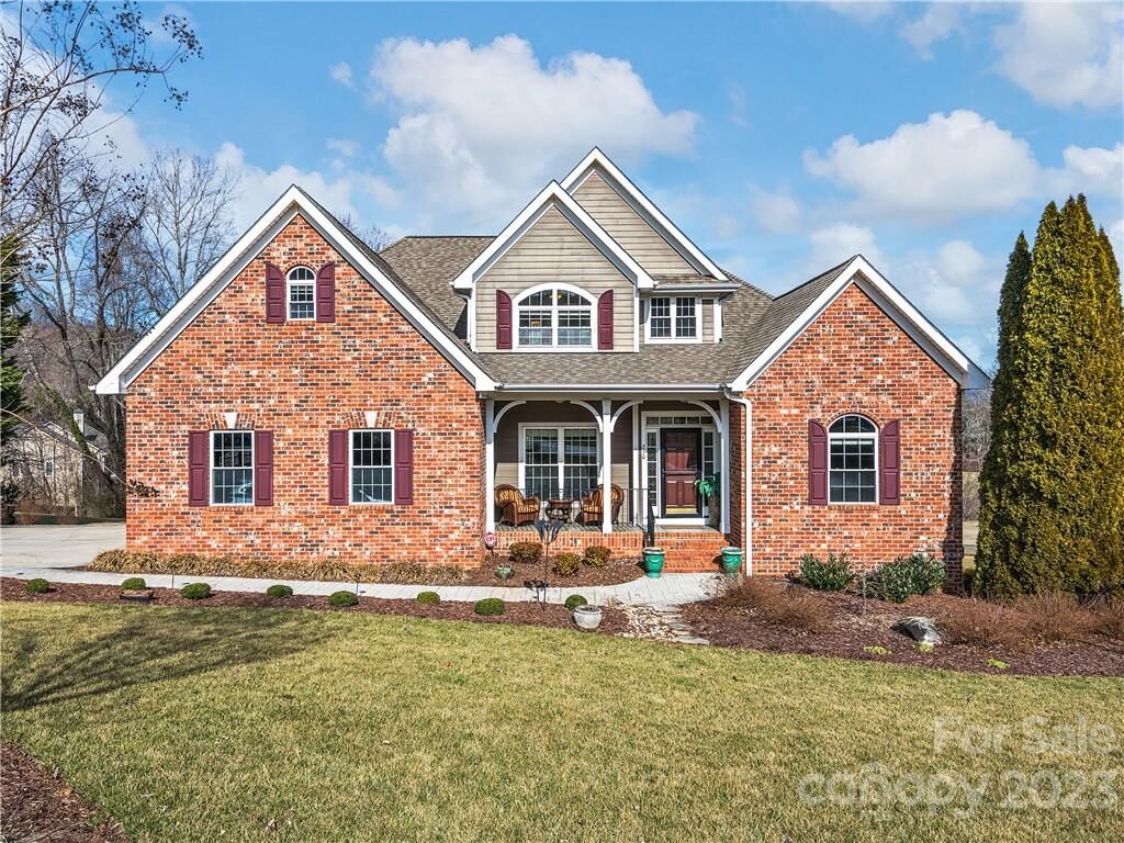 Property Photo:  230 Fairway Falls Road  NC 28759 