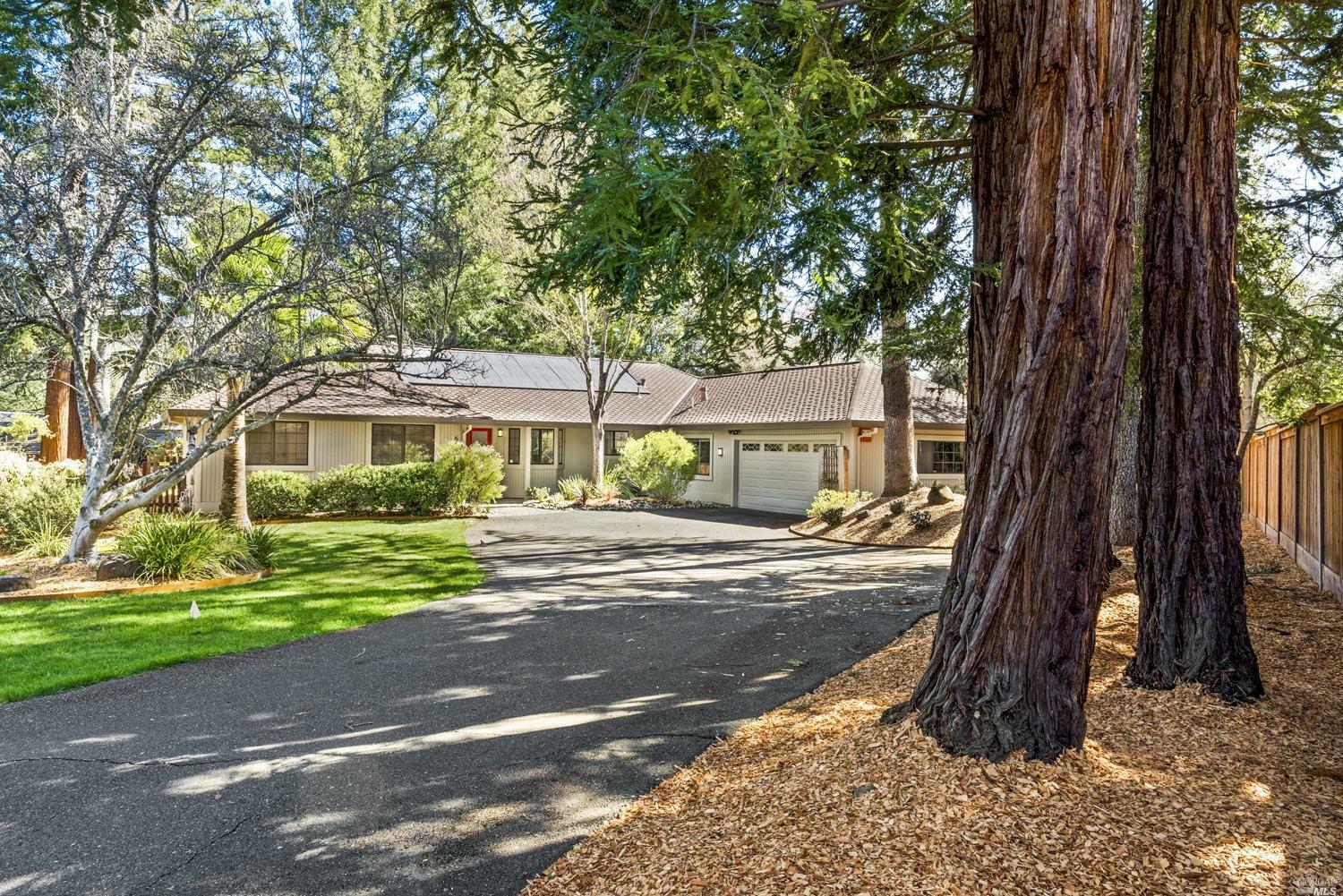 Property Photo:  612 Canyon Oak Court  CA 95409 