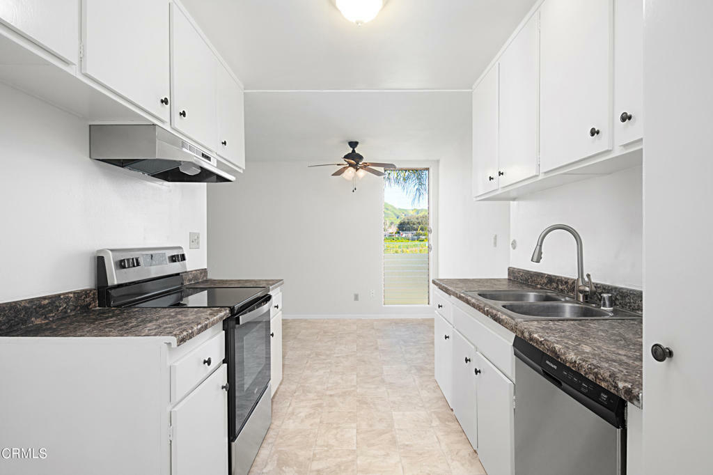 Property Photo:  3700 Dean Drive 1604  CA 93003 