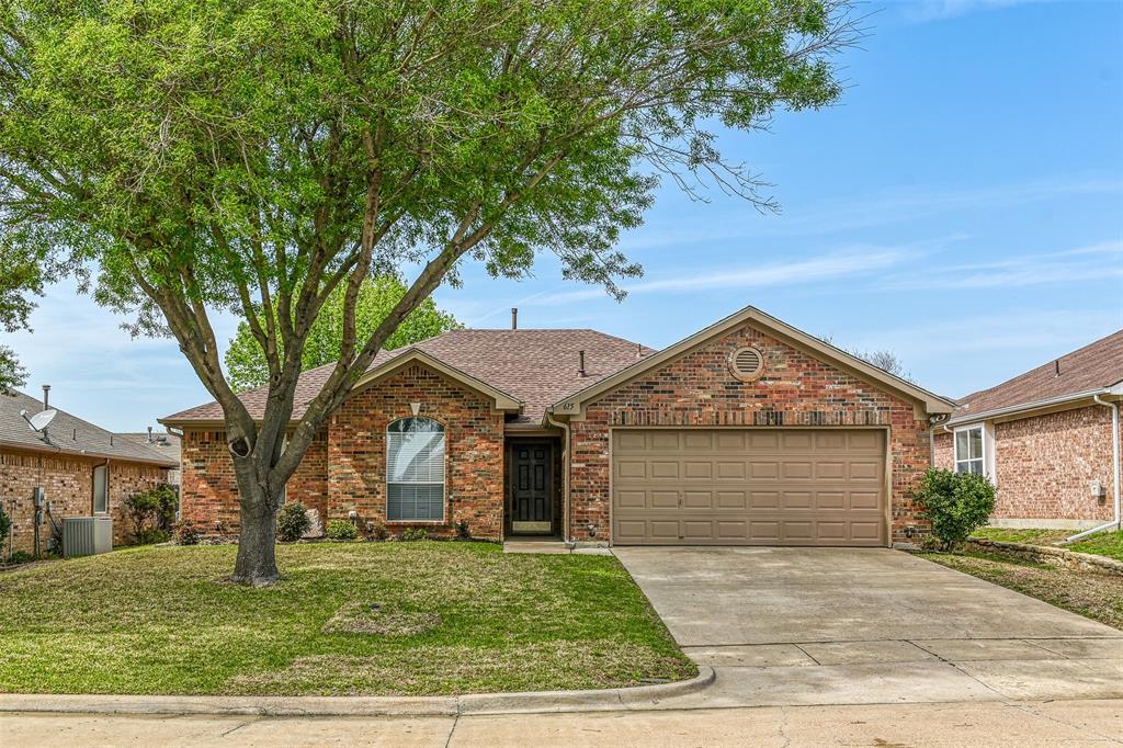 Property Photo: 615 Joy Lane TX 76063