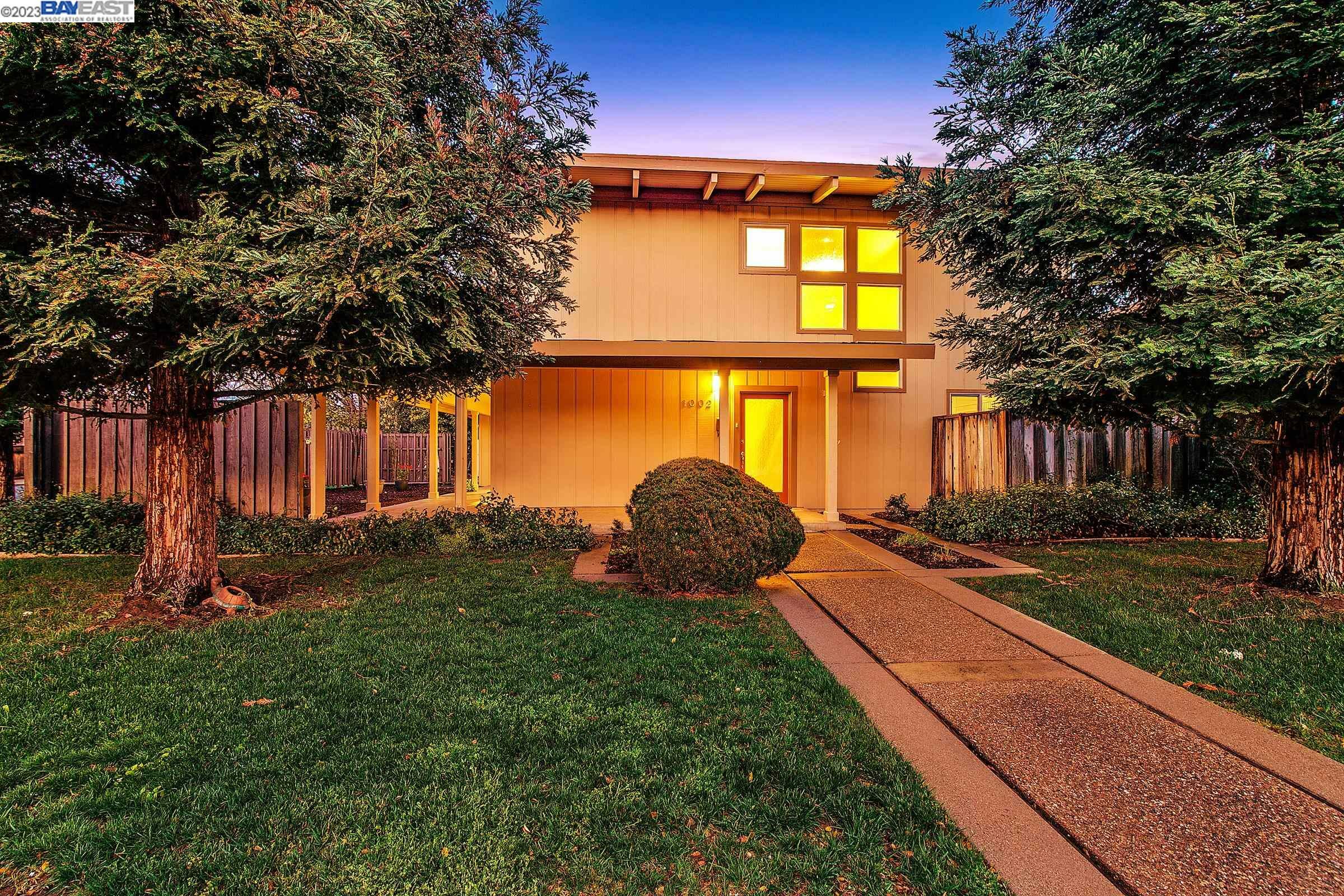 Property Photo:  1002 Angelica Way  CA 94550 