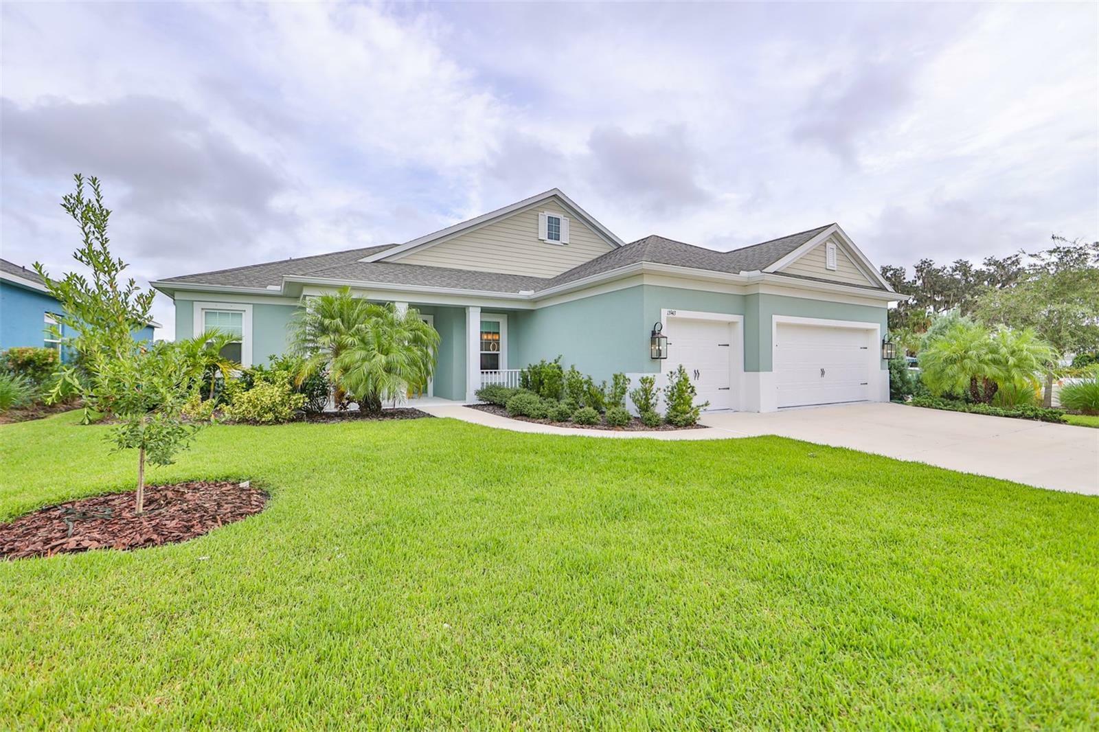 Property Photo:  409 Noble Faire Drive  FL 33573 