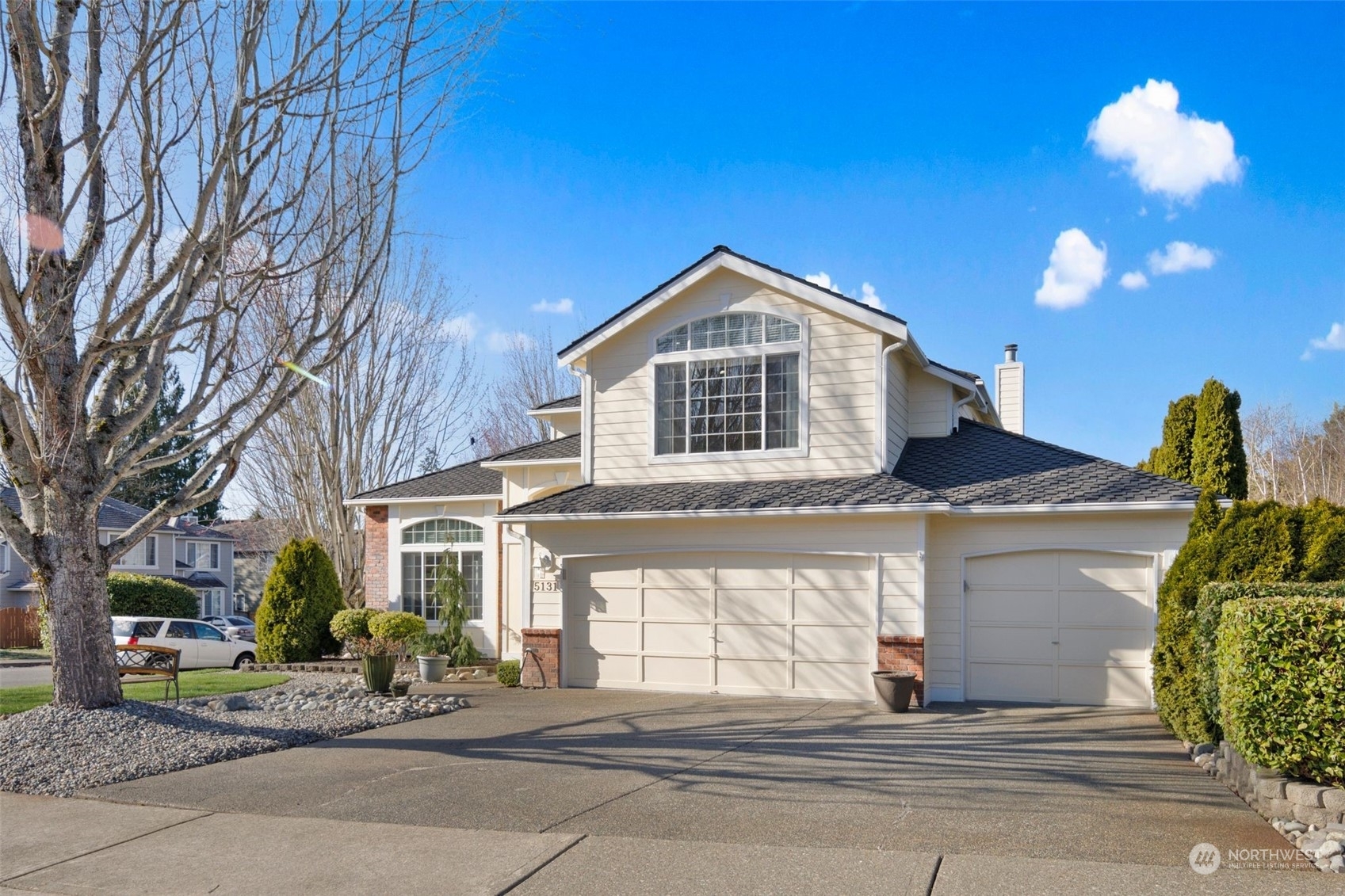 Property Photo: 5131 Perry Drive SE WA 98092